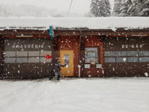 La brasserie sous la neige