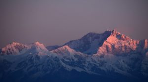 Dernier rayon de soleil sur les montagnes